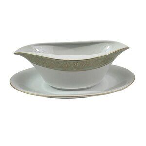Yamaka Japan Fine China Renaissance Gravy Boat with Attached Under Plate